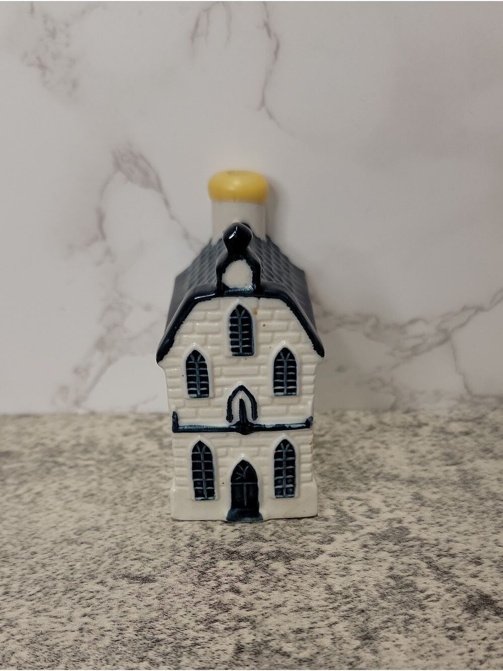 Vintage KLM Blue Delft House #7 by BOLS